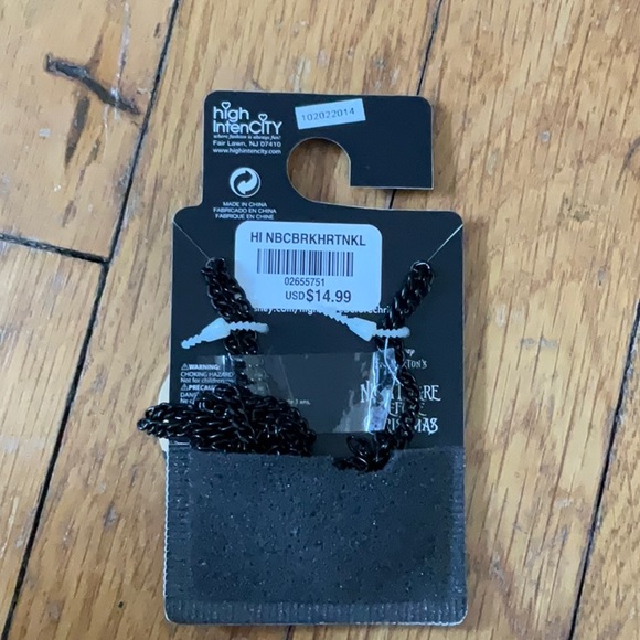 The Nightmare Before Christmas Heart Shape Friendship Necklaces - Picture 2 of 2